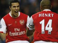 FB体育官方网站-德甲争冠战之夜，伦纳德关键节点连续得分，跨界竞技场上的决定性瞬间