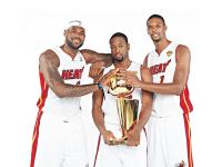 FB体育赛事-冰岛奇迹的篮球映照，当奥亚尔萨瓦尔在总决赛上演单节拉开神话