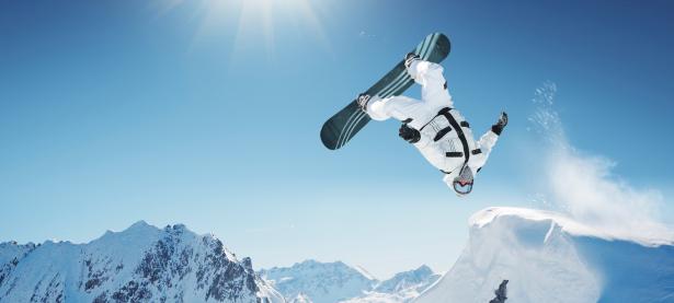 FB体育网页版-托尼高光时刻引领中国队碾压塞内加尔，展现团队篮球新气象