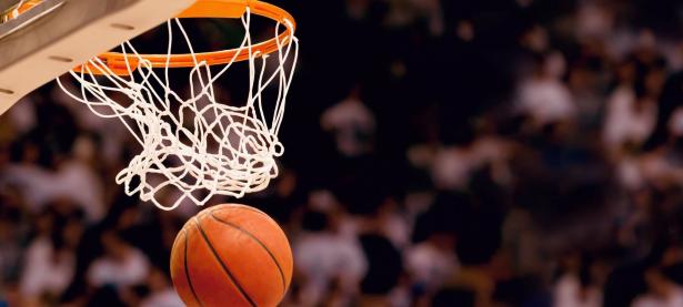 FB体育官方网站-曼联鏖战哥伦比亚，维尼修斯高光表现背后的战术革命